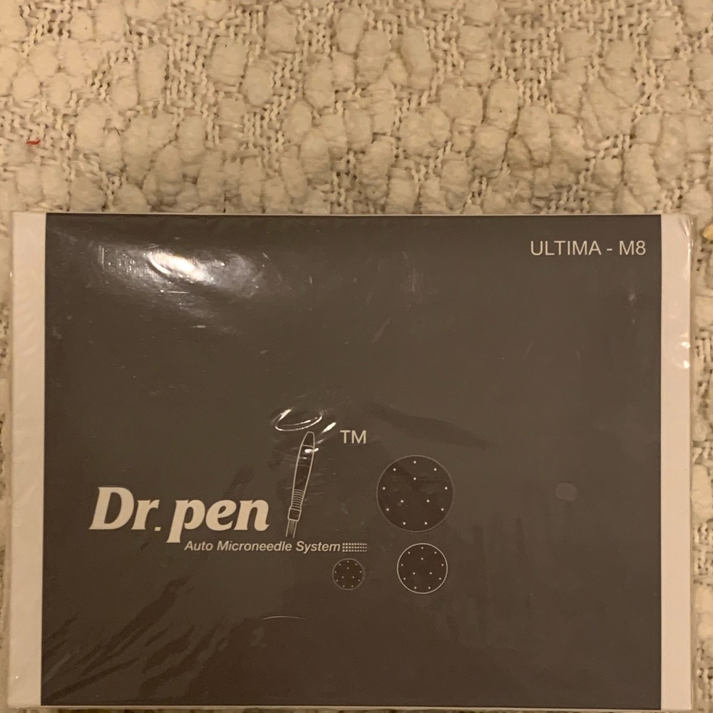 Dr. Pen Ultima Ultima M8 Auto Microneedle System.  Brand New in wrapped box